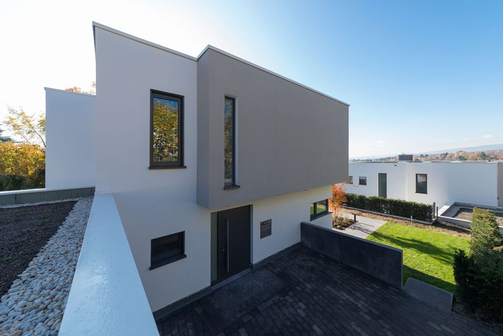 Repräsentatives modernes Einfamilienhaus in bester Lage mit fantastischem Blick über Wiesbaden  Repräsentatives modernes Einfamilienhaus in bester Lage mit fantastischem Blick über Wiesbaden
